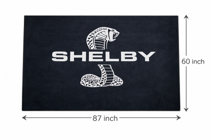 Shelby Garagen Teppich 150×220 cm  Luxus Auto Teppich für Garage, Wohnzimmer & Showroom