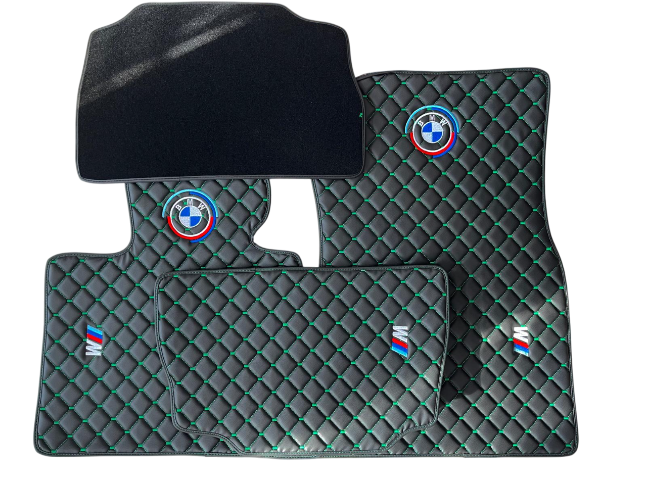 For BMW M4 Leder Fußmatten Maßgeschneidert